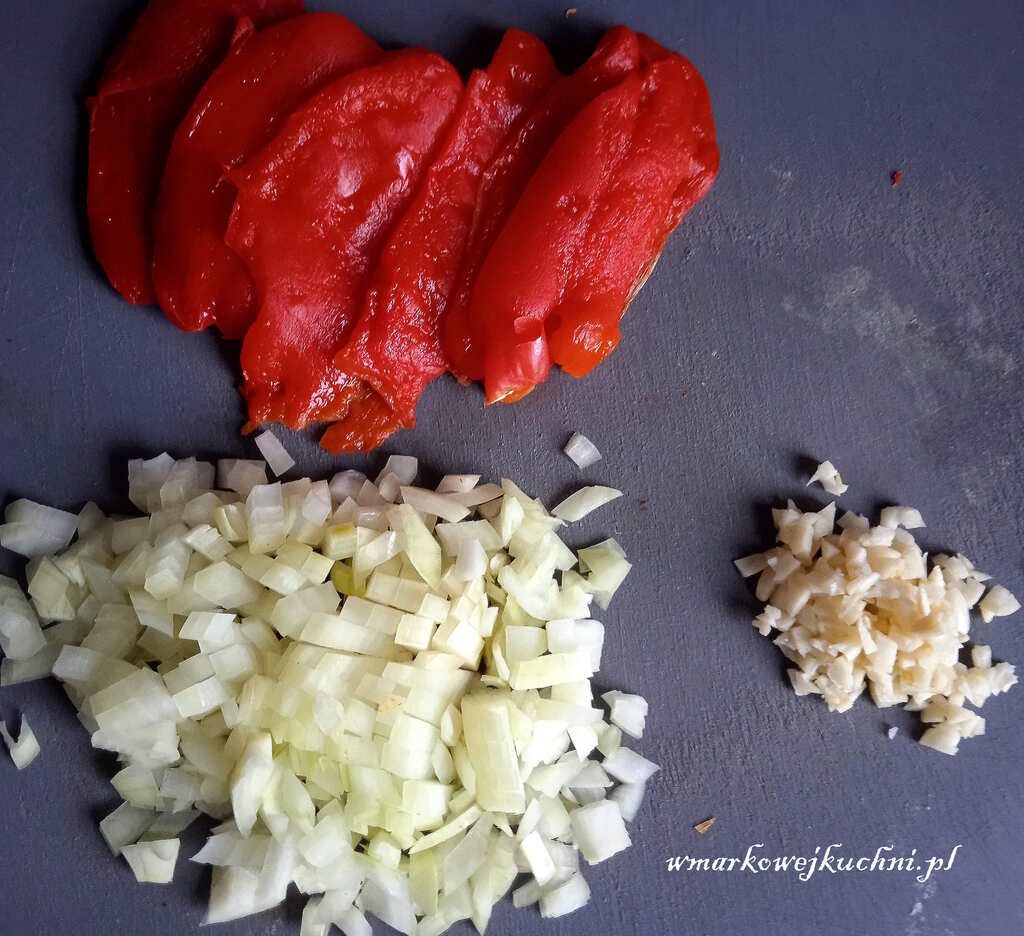 Papryka, cebula i czosnek